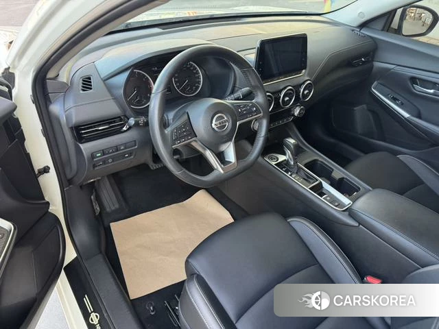 Nissan Sylphy 2022 Белый из Китая