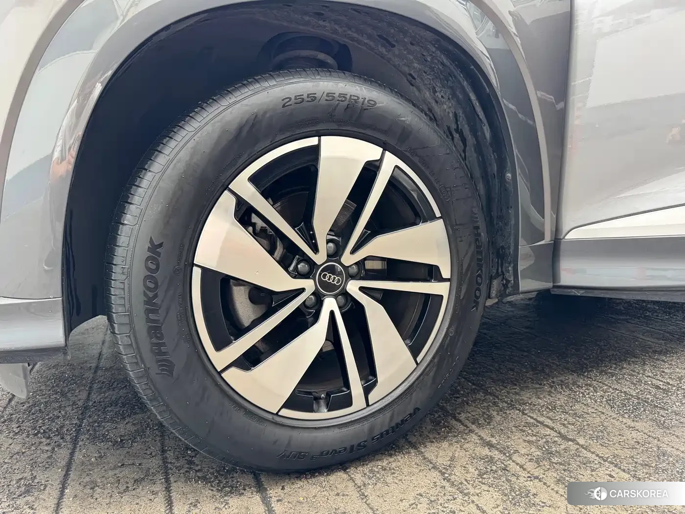 Audi Q6 2023 Silver/gray из Китая