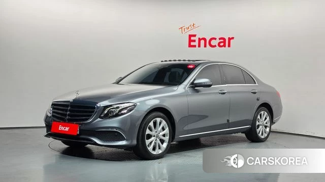 Mercedes-Benz E-Class W213 2018 Серый из Кореи