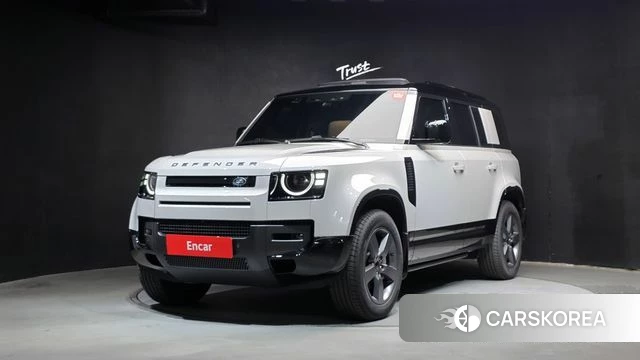 Land Rover Defender (L663) 2026 Серебристо-серый из Кореи
