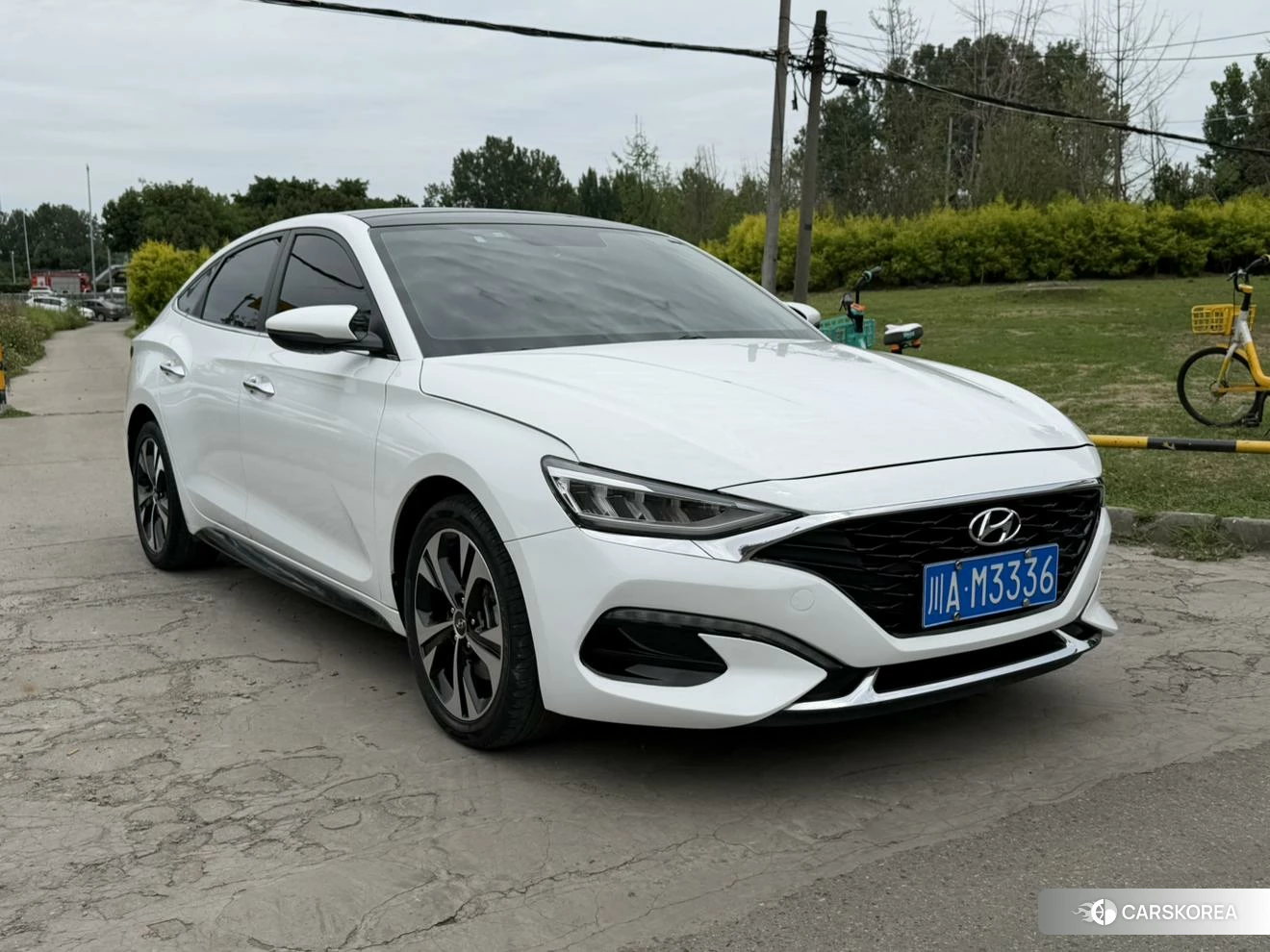 Hyundai Lafesta 2020 Белый из Китая