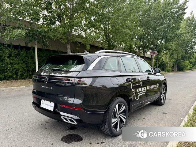 Volkswagen Tavendor 2024 Черный из Китая