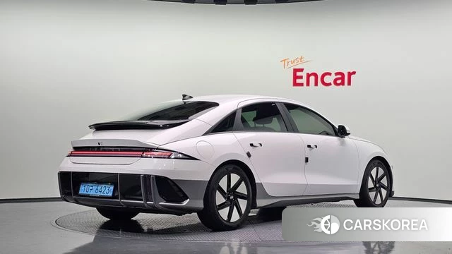 Hyundai Ionic 6 2022 Белый из Кореи