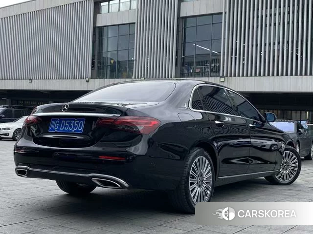 Mercedes-Benz E-Class 2023 Черный из Китая