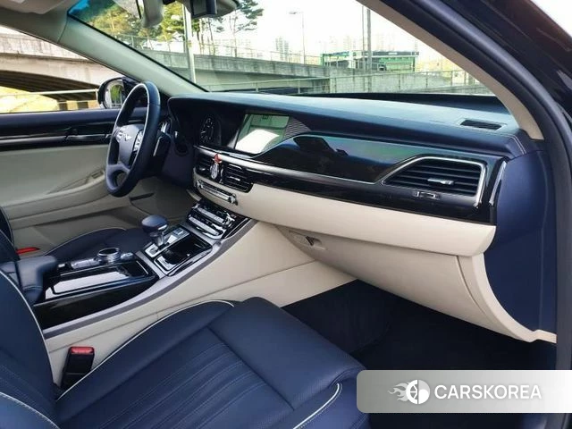 Genesis EQ900 2018 Черный из Кореи