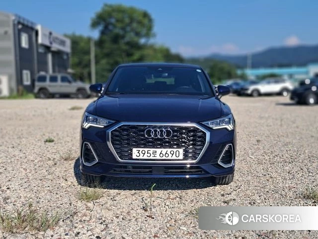 Audi Q3 (F3) 2024 Синий из Кореи