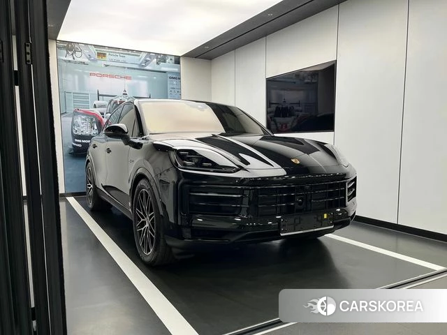 Porsche Cayenne (PO536) 2025 Черный из Кореи