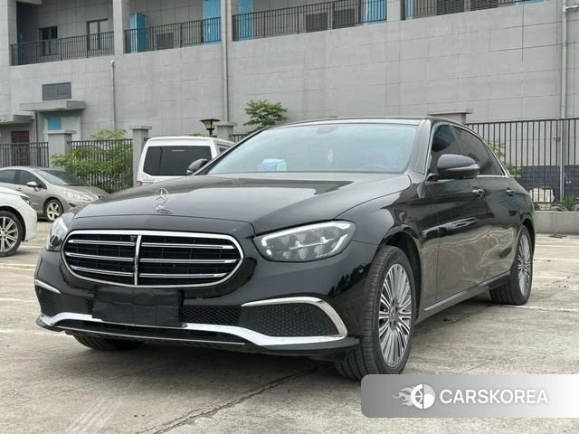 Mercedes-Benz E-Class 2023 Черный из Китая