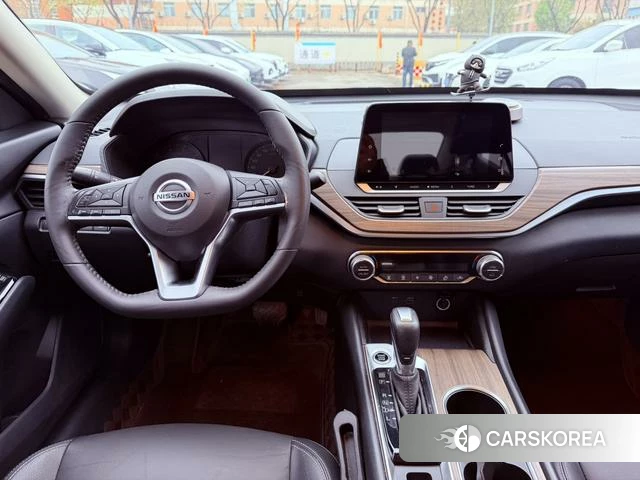 Nissan Altima 2022 Белый из Китая