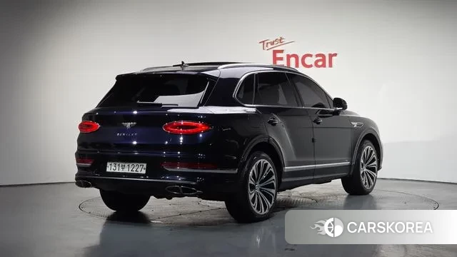 Bentley Bentayga 2022 Синий из Кореи