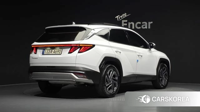 Hyundai The New Tucson Hybrid (NX4) 2024 Белый из Кореи
