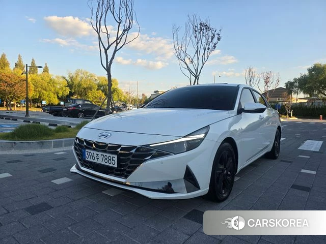 Hyundai Avante (CN7) 2023 Белый из Кореи