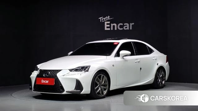 Lexus New IS300 2018 Белый из Кореи