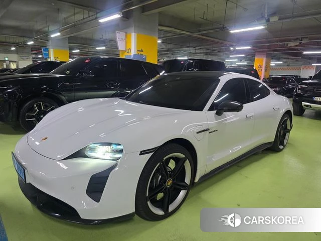 Porsche Taycan 2023 Белый из Кореи