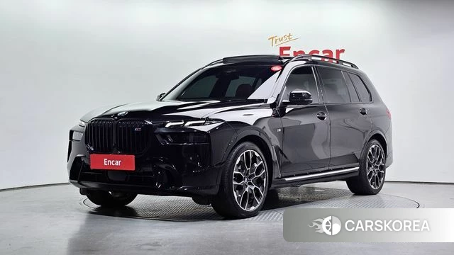 BMW X7 (G07) 2024 Черный из Кореи