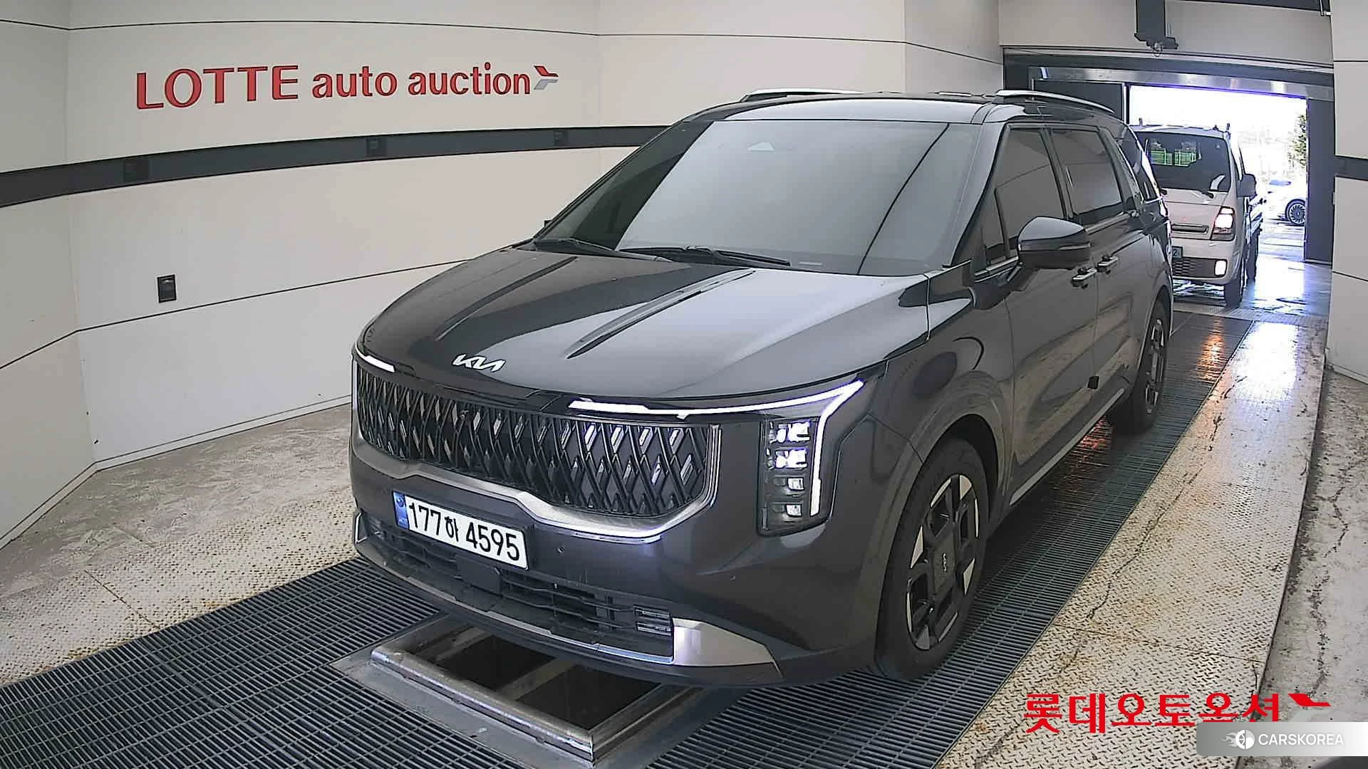 Kia Carnival Hybrid id 4990053 из Кореи