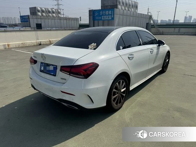 Mercedes-Benz A-Class 2021 Белый из Китая