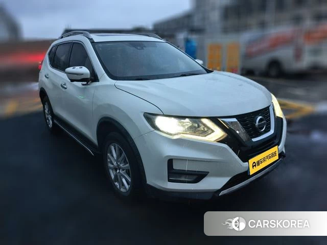 Nissan X-Trail 2020 Белый из Китая