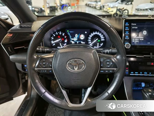 Toyota Avalon 2021 Серебристо-серый из Китая