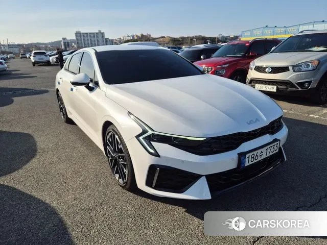 Kia The New K5 3rd generation 2023 Белый из Кореи