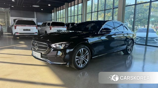 Mercedes-Benz E-Class W213 2022 Черный из Кореи