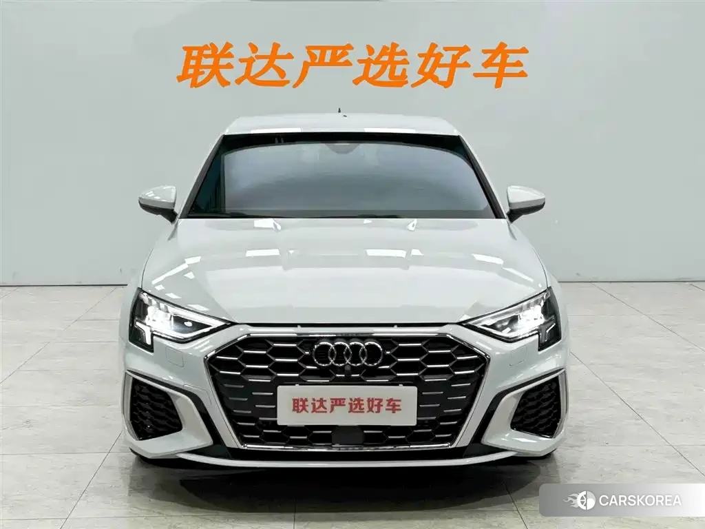 Audi A3 2023 Белый из Китая, фото 2