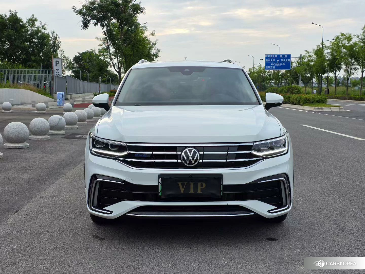 Volkswagen Tiguan L 2022 Белый из Китая