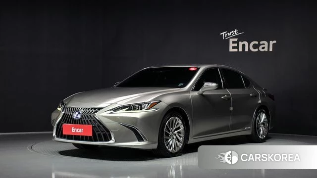 Lexus ES300h 7th generation 2021 Серебристо-серый из Кореи