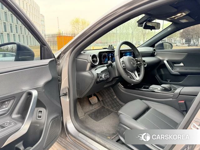 Mercedes-Benz A-Class 2021 Темно-серый из Китая
