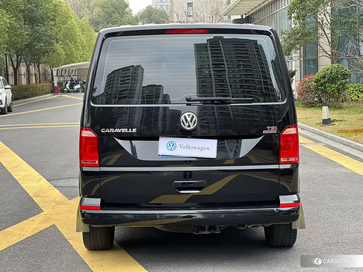 Volkswagen Caravelle 2018 Черный из Китая
