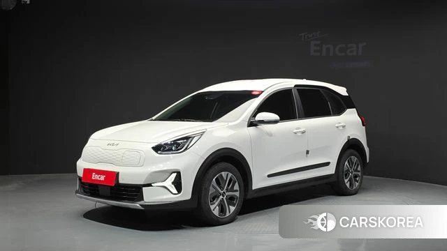 Kia Niro Plus 2023 Белый из Кореи