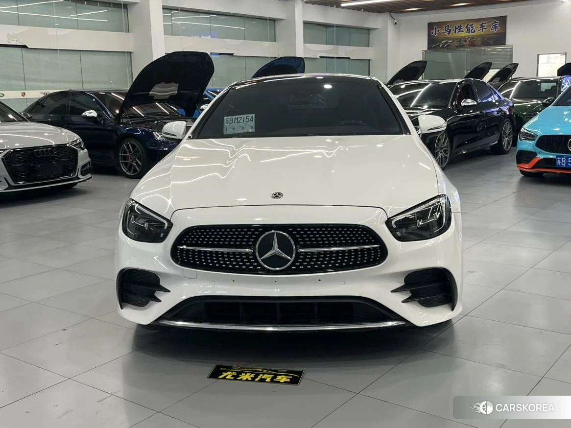 Mercedes-Benz E-Class 2020 Белый из Китая