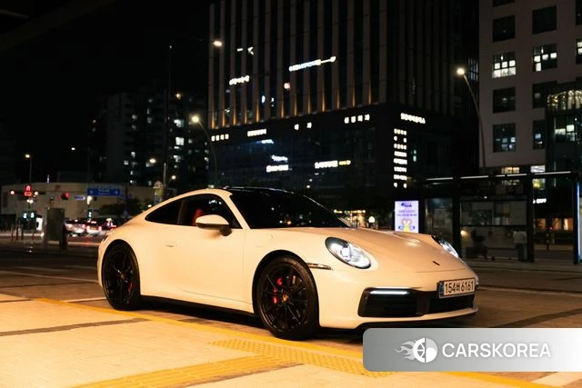 Porsche 911(992) 2020 Белый из Кореи