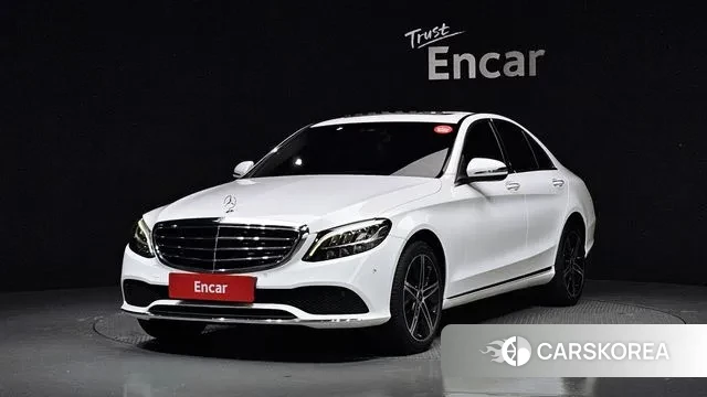 Mercedes-Benz C-Class W205 2019 Белый из Кореи