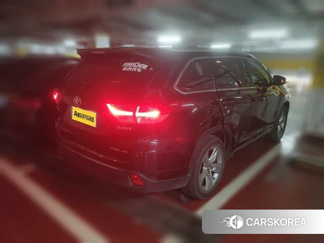 Toyota Highlander 2021 Черный из Китая