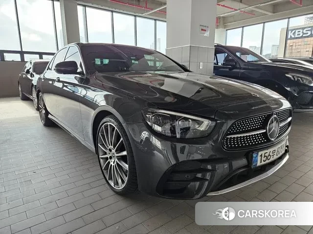 Mercedes-Benz E-Class W213 2020 Серый из Кореи