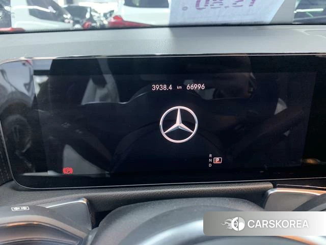 Mercedes-Benz GLB 2021 Черный из Китая