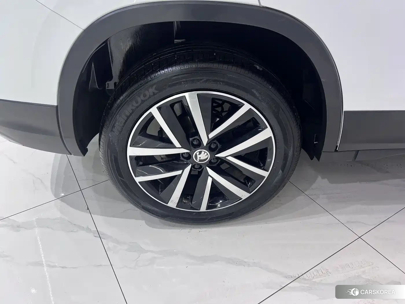 Skoda Kamiq 2023 Белый из Китая