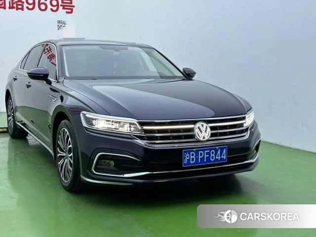 Volkswagen Phideon 2022 Синий из Китая