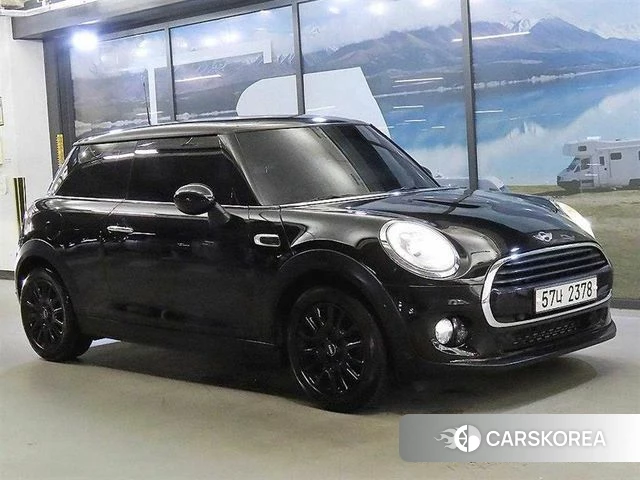 Mini Cooper 2018 Черный из Кореи
