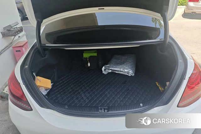 Mercedes-Benz C-class 2021 Белый из Китая