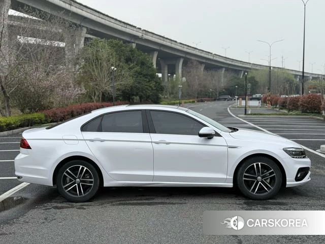 Volkswagen Lamando 2020 Белый из Китая