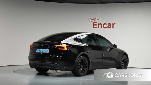 Tesla Model 3 2024 Черный из Кореи