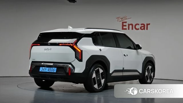 Kia EV3 2026 Белый из Кореи