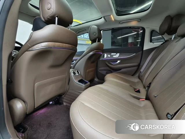 Mercedes-Benz E-Class 2023 Черный из Китая