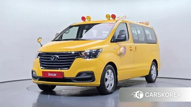 Hyundai The New Grand Starex 2018 Желтый из Кореи