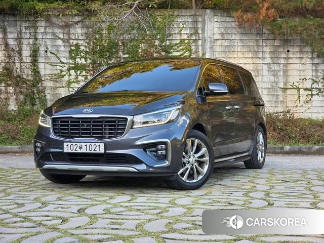 Kia The New Carnival 2019 Черный из Кореи