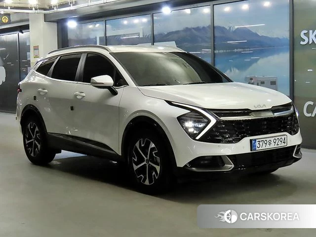 Kia Sportage 5th Generation Hybrid 2023 Белый из Кореи