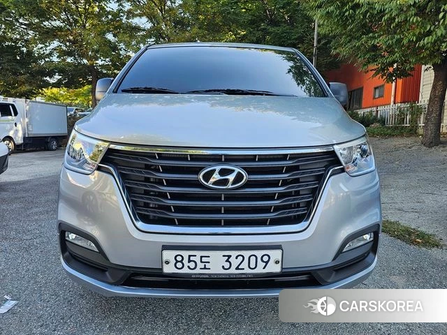 Hyundai The New Grand Starex 2019 Серебряный из Кореи
