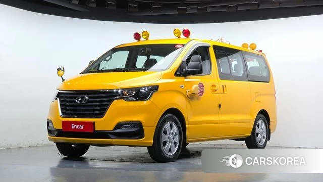 Hyundai The New Grand Starex 2019 Желтый из Кореи